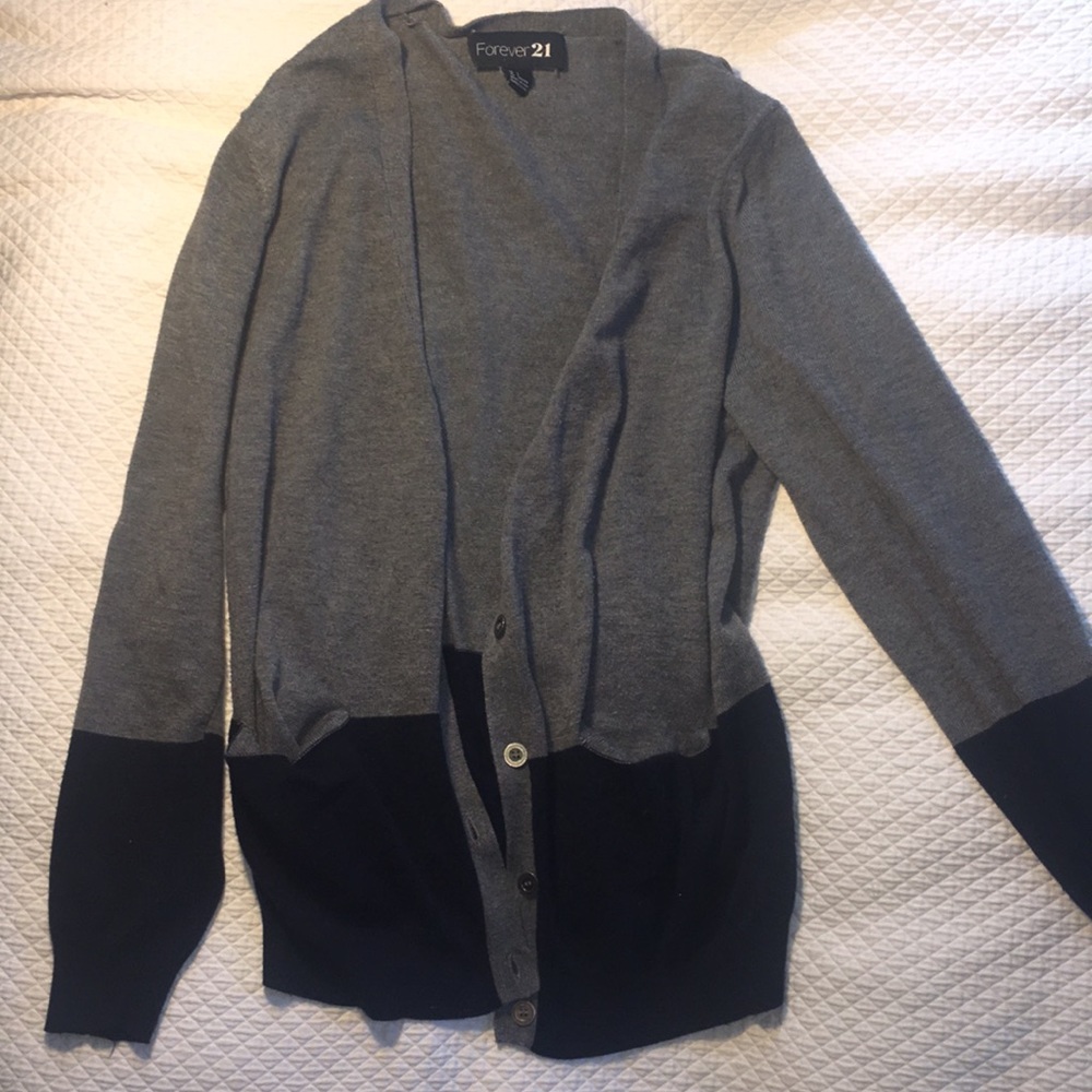 Sweater/ cardigan